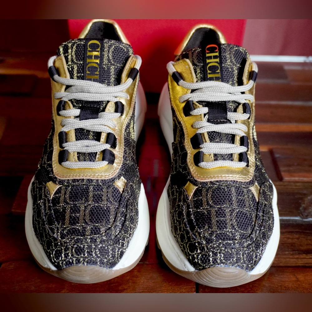 Carolina Herrera CH logo print sneakers BRAND NEW IN BOX sz 7